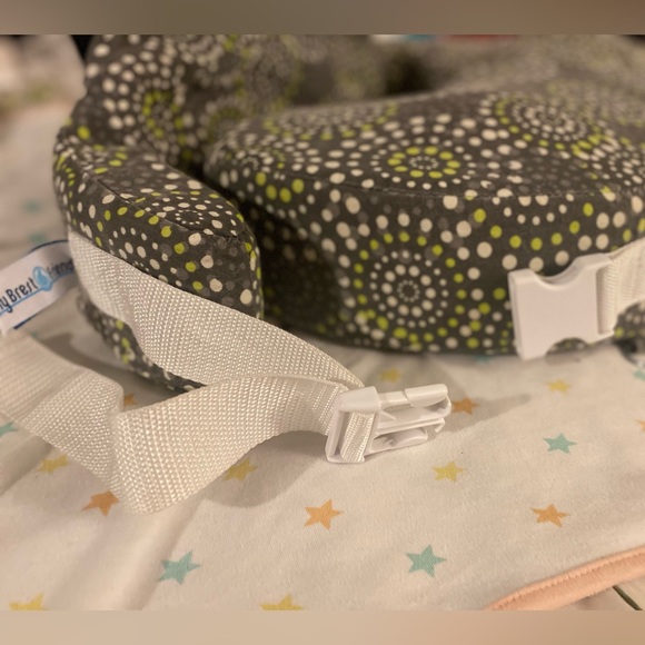 My Breast Friend Nursing Pillow - Picture 5 of 7